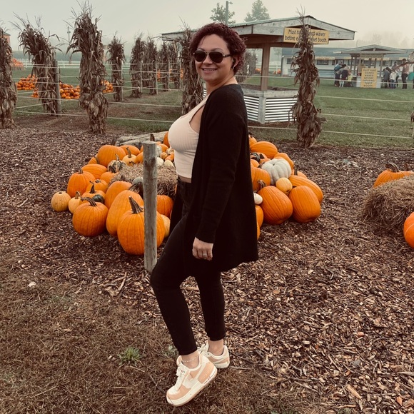 Profile Picture of Brianna Chibbaro (@briannachibbaro) on Poshmark