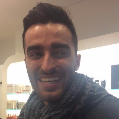 Profile Picture of Chris Levario (@2fat2tweet) on Twitter