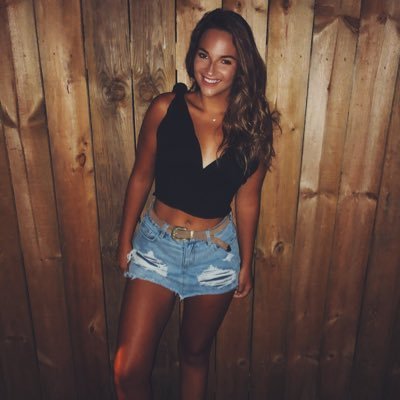 Profile Picture of Emma Stevenson (@Emma__Steve) on Twitter