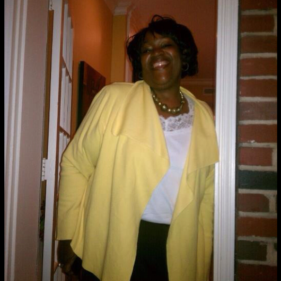 Profile Picture of Yvette Wyatt (@granmavette57) on Poshmark