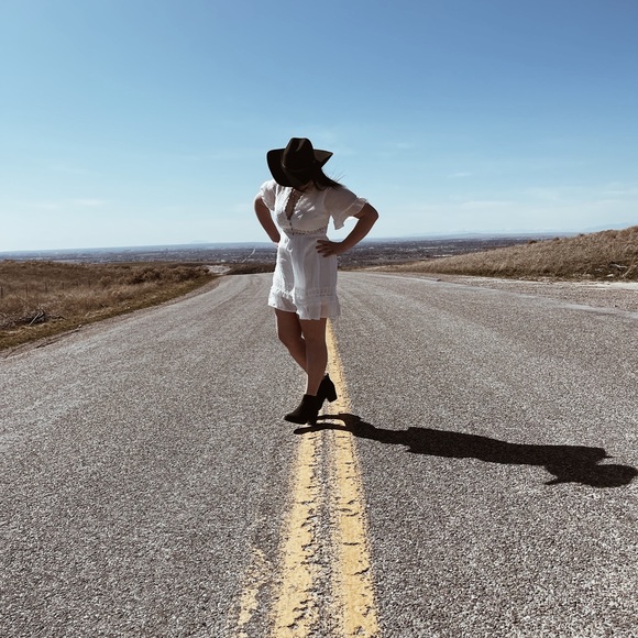 Profile Picture of Saige Bergeson (@saige_bergeson) on Poshmark