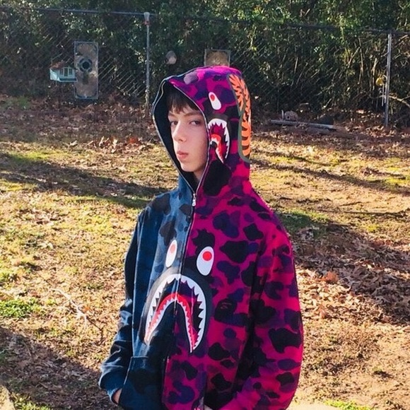Profile Picture of Brendan Clark (@skarsouly) on Poshmark
