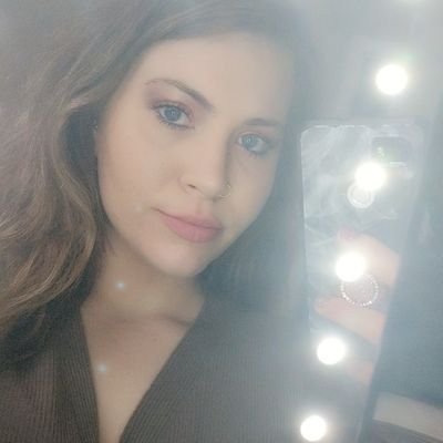 Profile Picture of Mikayla Henson (@mikay_kay97) on Twitter