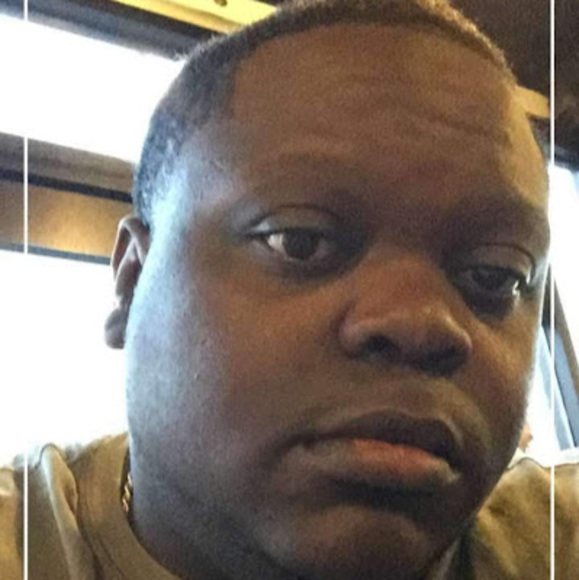 Profile Picture of Kenny Wooten (@wootenk5) on Poshmark