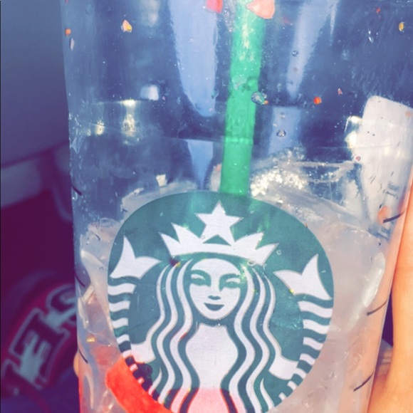 Profile Picture of Alyson Bates (@alyson_bates123) on Poshmark