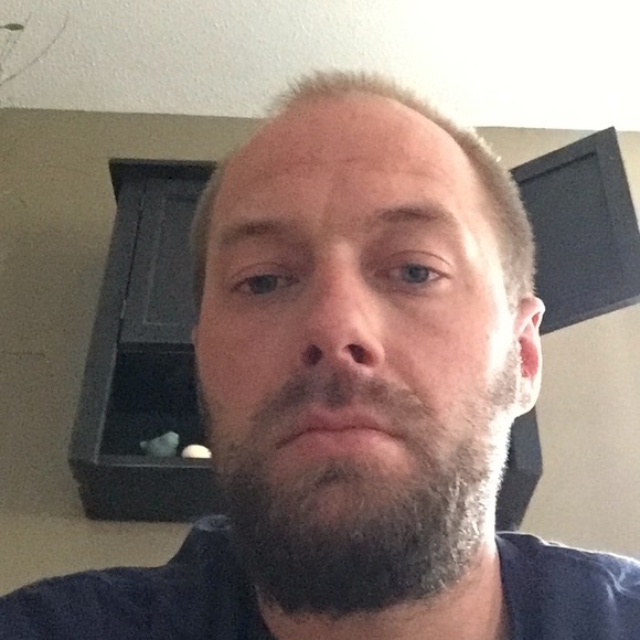 Profile Picture of Ryan Cassavant (@rcassavant16) on Poshmark