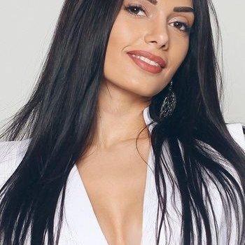 Profile Picture of Joanna Bilbrey (@pachezoe) on Tiktok