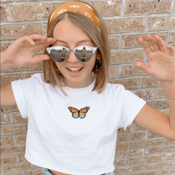 Profile Picture of Grace Hellenbrand (@ghellenbrand) on Poshmark