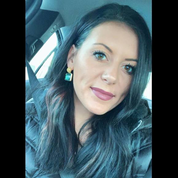 Profile Picture of Mariah Bertolotto (@mariahb2) on Poshmark