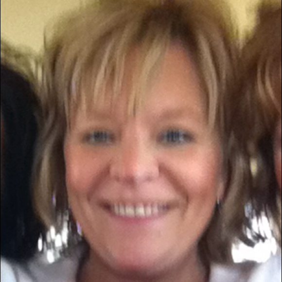 Profile Picture of Amy Hagerbaumer (@hagerbaumer) on Poshmark