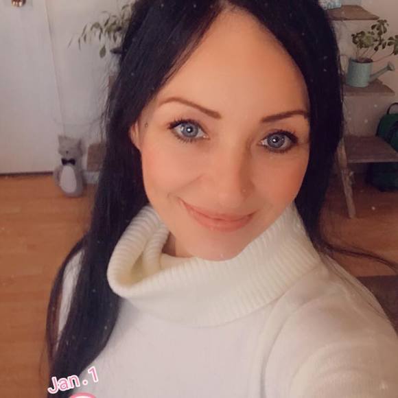 Profile Picture of Audrey Chouinard (@audreyy911) on Poshmark