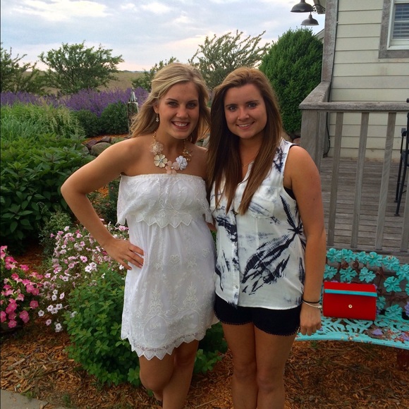 Profile Picture of Kayla Langmaid (@langmaidkayla) on Poshmark