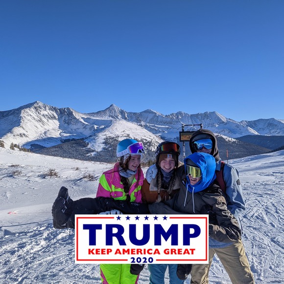 Profile Picture of Hayden Burger (@hayden21b) on Poshmark