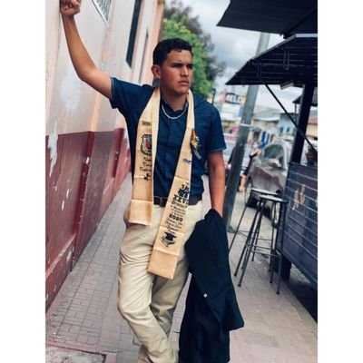 Profile Picture of Bryan (@Clifford197921) on Twitter