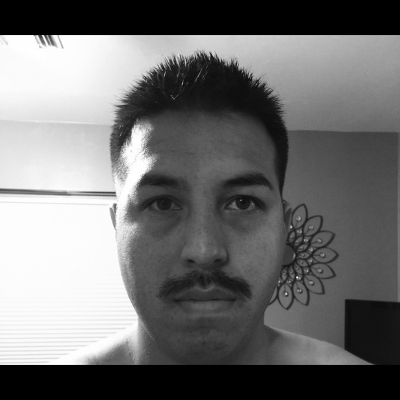 Profile Picture of Adam Eichorst (@adameich1123) on Poshmark