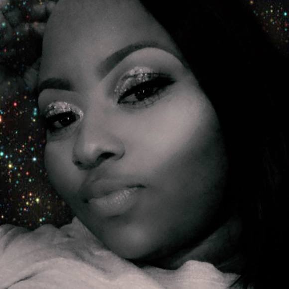 Profile Picture of Ariel Bryant (@bryantariel) on Poshmark