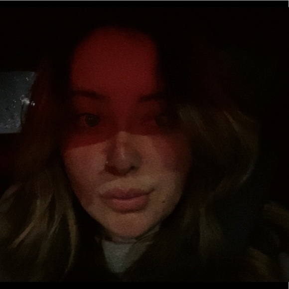 Profile Picture of Alexa Pasillas (@alexa_pasillas) on Poshmark