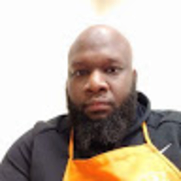 Profile Picture of Bryan Brown (@blpb1983) on Poshmark