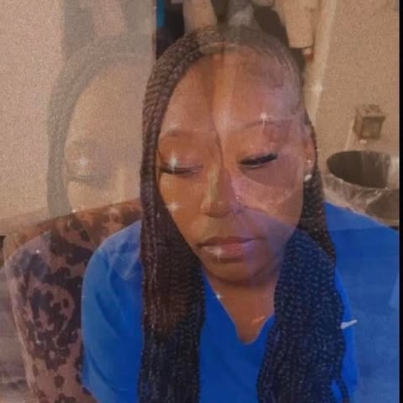 Profile Picture of Tamara Chandler (@tamarachandl628) on Poshmark