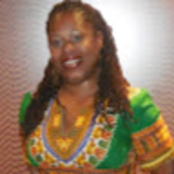 Profile Picture of Nichole Sims (@nmsims73) on Poshmark