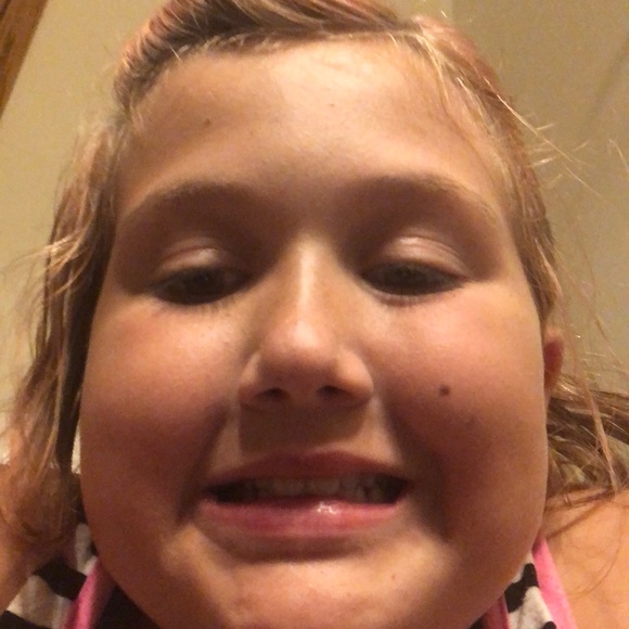 Profile Picture of Brianna Skipper (@b_skipper) on Poshmark