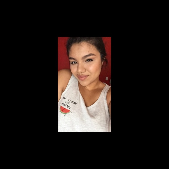Profile Picture of Cassandra Enriquez (@cenmor) on Poshmark