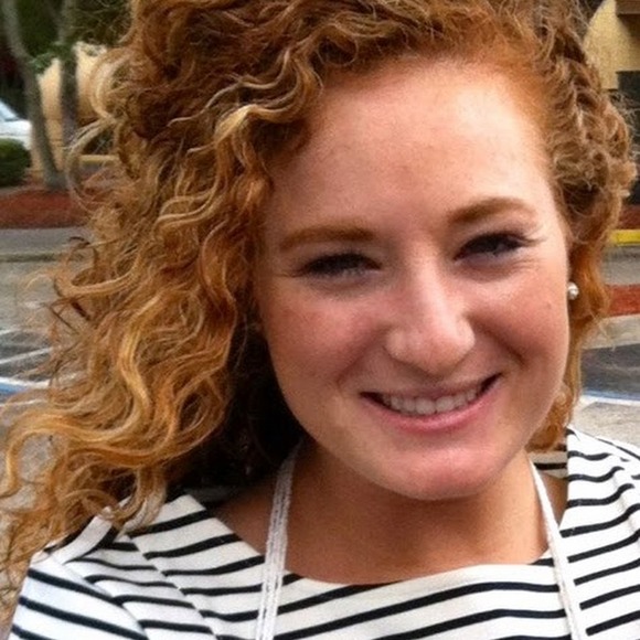Profile Picture of Leah Sylvester (@lsylvester1) on Poshmark