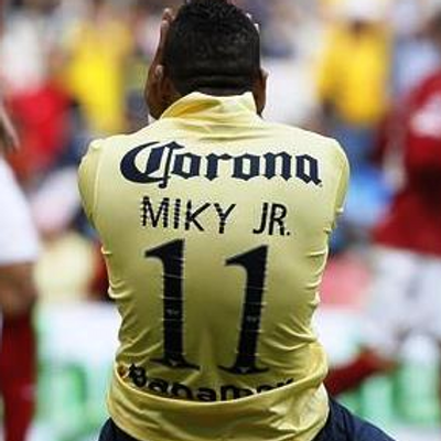 Profile Picture of Michael Arroyo (@MickyJr11) on Twitter