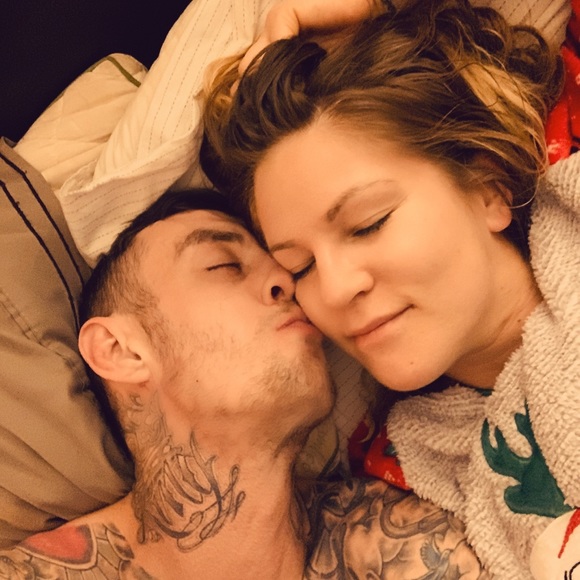 Profile Picture of Andrew Gillespie (@andose89) on Poshmark