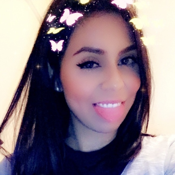 Profile Picture of Miriam Madrigal (@miriammadrigal) on Poshmark