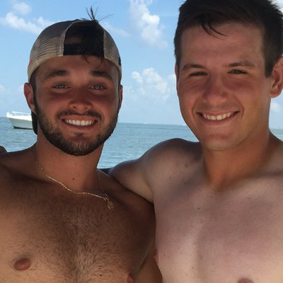Profile Picture of Andrew Holmes (@Holmzey_42) on Twitter