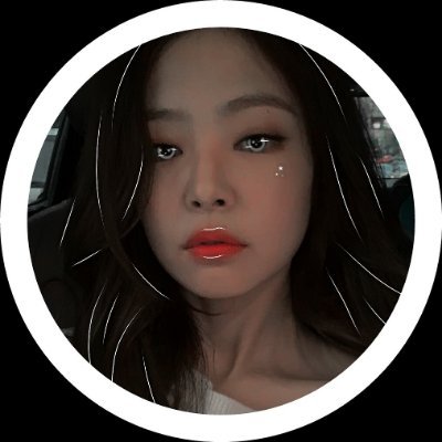 Profile Picture of Kim Phoenix (@KimPhoenix5) on Twitter