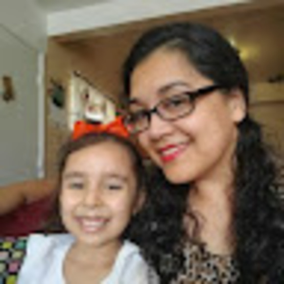 Profile Picture of Eunice Rojas (@eunicerojas) on Poshmark