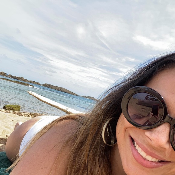 Profile Picture of Michelle Bellon (@michelybellon) on Poshmark