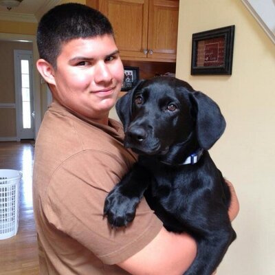 Profile Picture of Chris Hoffmann (@chrishoffmann13) on Twitter