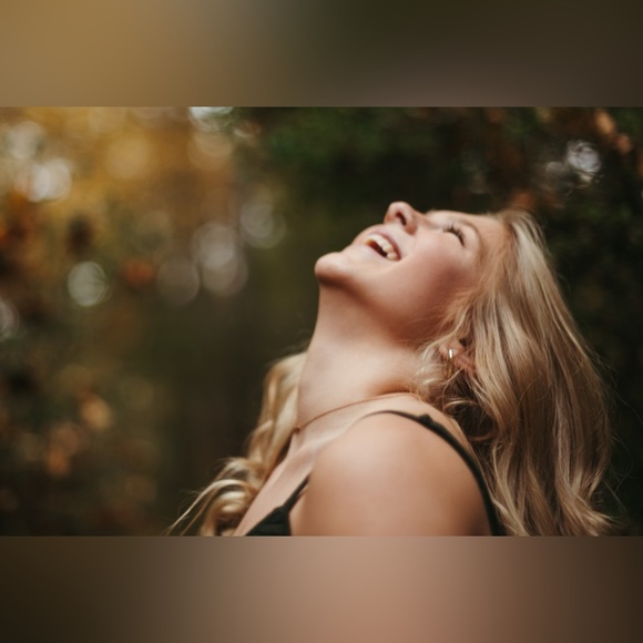 Profile Picture of Sophia Fueglein (@sophiefueg) on Poshmark