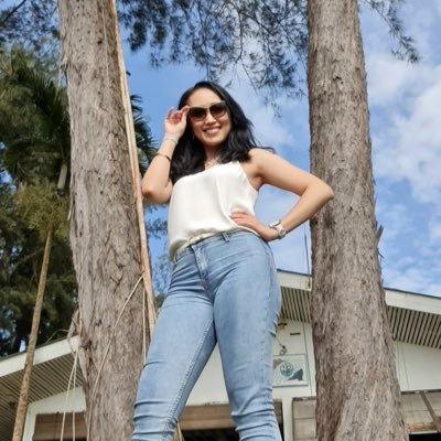 Profile Picture of  👑 Serena May  💎 (@SerenaMayRobin1) on Twitter