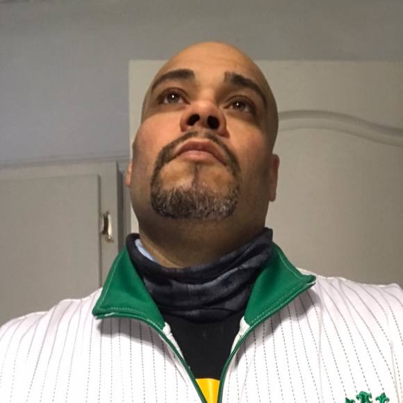 Bruce Torres - Poshmark Profile Picture of Bruce Torres (@brucetorres) on Poshmark