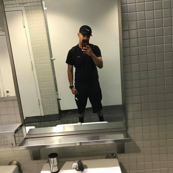 Profile Picture of Ronaldo Charly (@crz_x) on Poshmark
