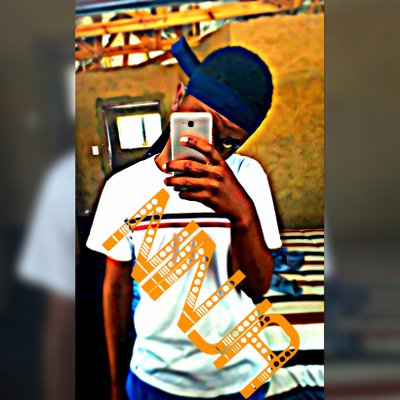 Profile Picture of  ☔Bee M3GA ☔BentSi ☔ (@NinjaBentsi) on Twitter