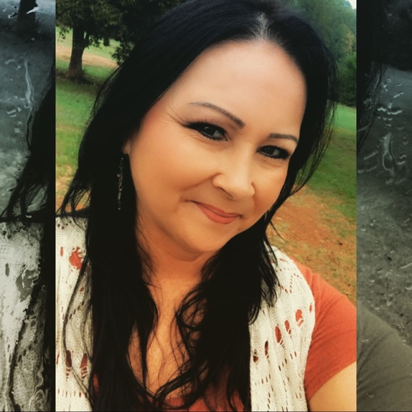 Profile Picture of Marilyn Hawkins (@mhawkins2084) on Poshmark