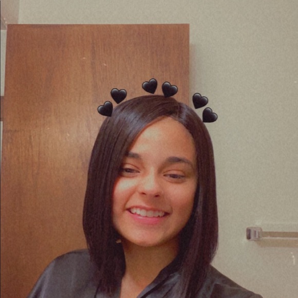 Profile Picture of Gabrielle Lamar (@gabby918757) on Poshmark