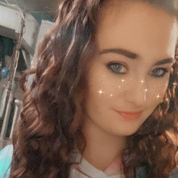 Profile Picture of Jess Conley (@jess_conley) on Poshmark