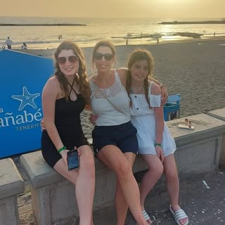 Profile Picture of kim hogg (@hogg.kim) on Instagram