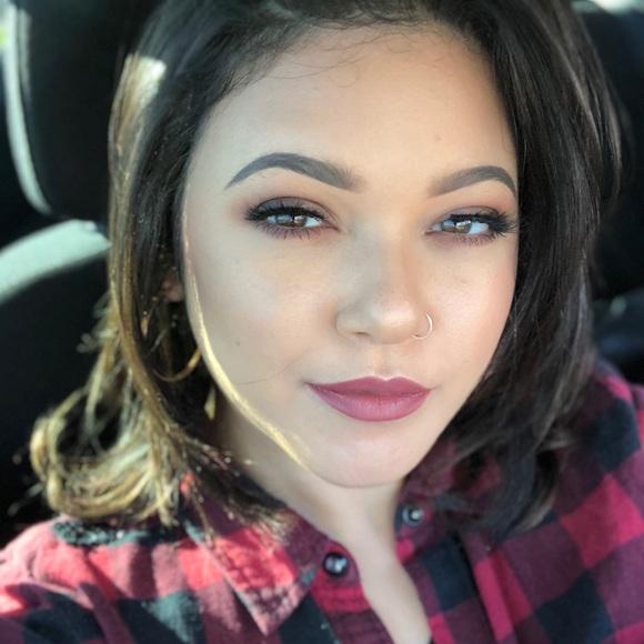 Profile Picture of Prisila Coreano (@silasaurus) on Poshmark