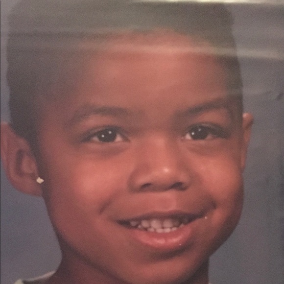 Profile Picture of Allen Aaron (@allenaaron510) on Poshmark