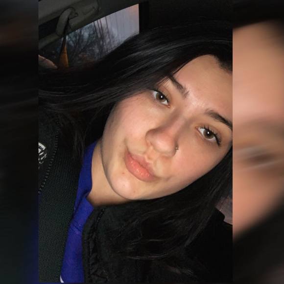 Profile Picture of Ashley Cassetty (@ashleymorgan17) on Poshmark