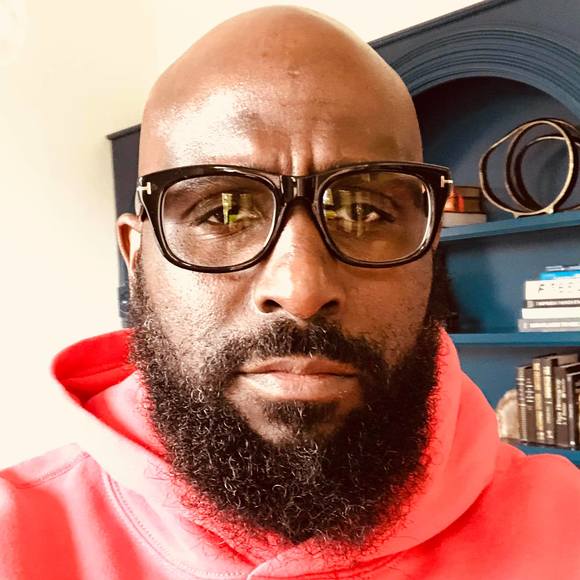 Profile Picture of Darius Foster (@dariusfoster50) on Poshmark