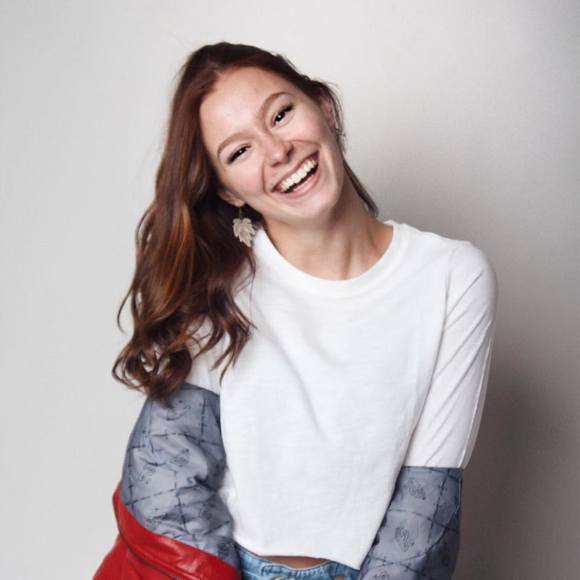 Myah Koepfer - Poshmark Profile Picture of Myah Koepfer (@mkoepfer) on Poshmark