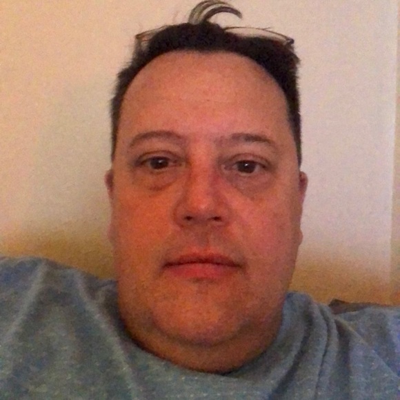 Profile Picture of David Cox (@eyebuggers) on Poshmark